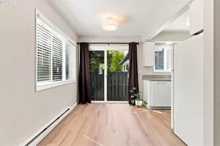 1807 NE Multnomah St, Portland, OR 97232 - Photo 16