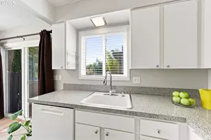 1807 NE Multnomah St, Portland, OR 97232 - Photo 22