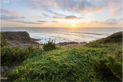 520 SW Cove Pt, Depoe Bay, OR 97341 - Photo 36