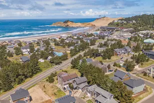 6140 Centerpointe Loop, Pacific City, OR 97135 - Photo 2