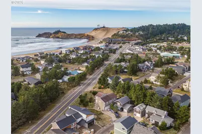 6140 Center Pointe Loop, Pacific City, OR 97135 - Photo 6