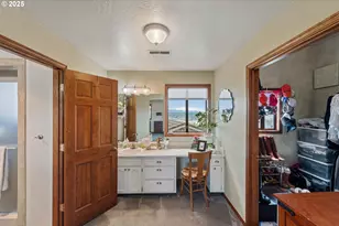 830 Signal Way, Coos Bay, OR 97420 - Photo 32