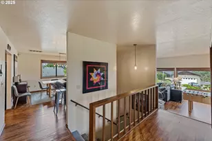 830 Signal Way, Coos Bay, OR 97420 - Photo 6