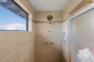 830 Signal Way, Coos Bay, OR 97420 - Photo 34