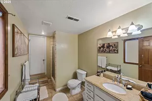 830 Signal Way, Coos Bay, OR 97420 - Photo 38