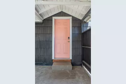 6204 NE Willow St, Portland, OR 97213 - Photo 20