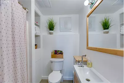 6204 NE Willow St, Portland, OR 97213 - Photo 42