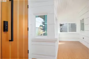 6204 NE Willow St, Portland, OR 97213 - Photo 4