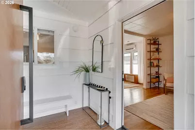 6204 NE Willow St, Portland, OR 97213 - Photo 4