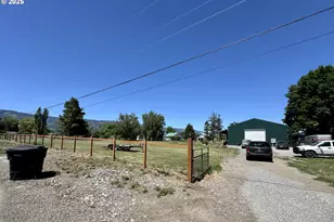 416 4th St, Summerville, OR 97876 - Photo 18