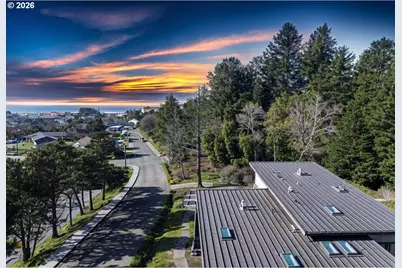 94353 Leith Rd, Gold Beach, OR 97444 - Photo 2