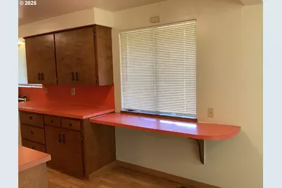 1210 SE 179th Ave, Portland, OR 97233 - Photo 6