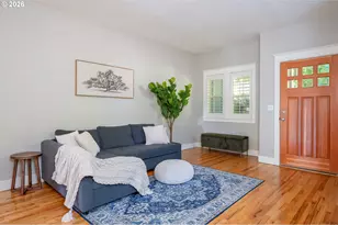 136 SE 71st Ave, Portland, OR 97215 - Photo 10