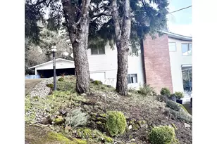 2145 Webb St, West Linn, OR 97068 - Photo 2