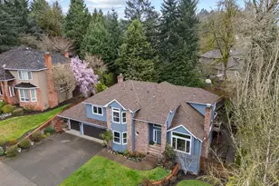 2804 Beacon Hill Dr, West Linn, OR 97068 - Photo 2