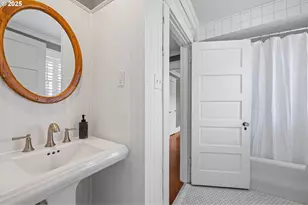 677 17th St, Astoria, OR 97103 - Photo 30