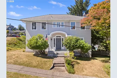 677 17th St, Astoria, OR 97103 - Photo 1