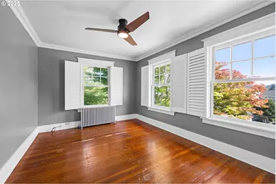 677 17th St, Astoria, OR 97103 - Photo 32