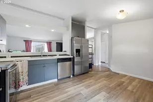 655 NE Burnett Rd, McMinnville, OR 97128 - Photo 10