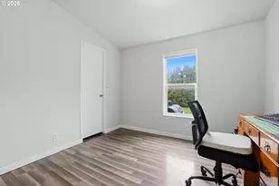 655 NE Burnett Rd, McMinnville, OR 97128 - Photo 18