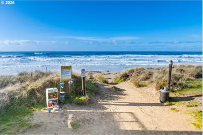 300 N Pacific St #45, Rockaway Beach, OR 97136 - Photo 6