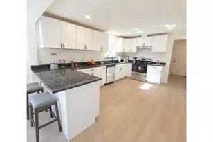 4245 SE 89th Ave, Portland, OR 97266 - Photo 4