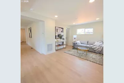 4245 SE 89th Ave, Portland, OR 97266 - Photo 2