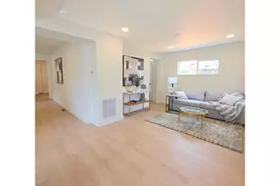 4245 SE 89th Ave, Portland, OR 97266 - Photo 2