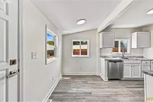 9103 NE Prescott St, Portland, OR 97220 - Photo 14