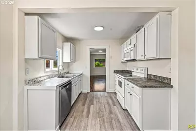 9103 NE Prescott St, Portland, OR 97220 - Photo 12