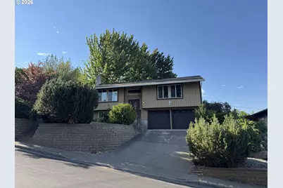 3320 SW Ladow Ave, Pendleton, OR 97801 - Photo 2