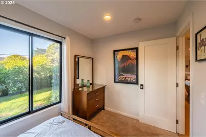 390 4th St SW, Bandon, OR 97411 - Photo 34