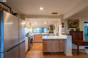 390 4th St SW, Bandon, OR 97411 - Photo 22