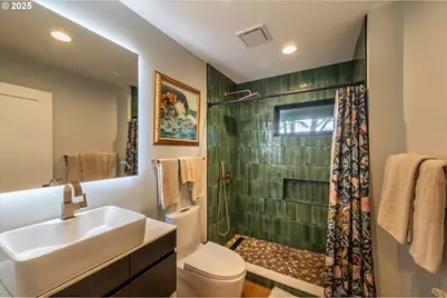 390 4th St SW, Bandon, OR 97411 - Photo 38