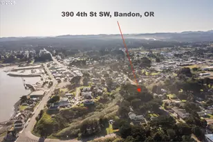390 4th St SW, Bandon, OR 97411 - Photo 8