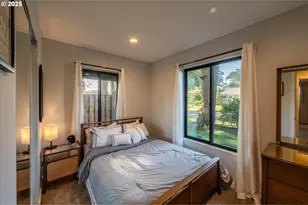 390 4th St SW, Bandon, OR 97411 - Photo 40