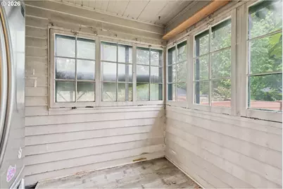 8521 SE Yamhill St, Portland, OR 97216 - Photo 24