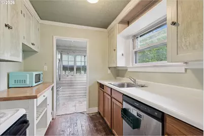 8521 SE Yamhill St, Portland, OR 97216 - Photo 18