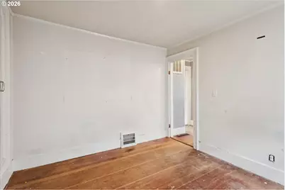 8521 SE Yamhill St, Portland, OR 97216 - Photo 22