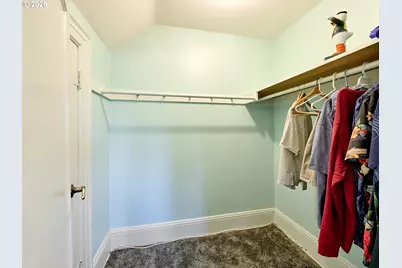 102 E 5th St, Molalla, OR 97038 - Photo 30
