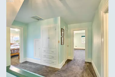 102 E 5th St, Molalla, OR 97038 - Photo 34