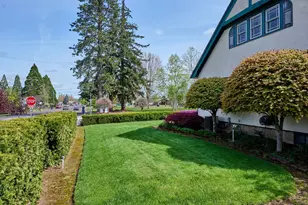 102 E 5th St, Molalla, OR 97038 - Photo 6
