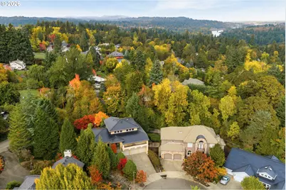 17454 Brookhurst Ct, Lake Oswego, OR 97034 - Photo 44