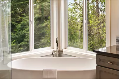 17454 Brookhurst Ct, Lake Oswego, OR 97034 - Photo 24