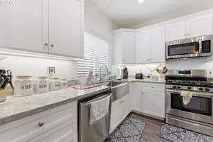 1857 Cabezon Ct, North Bend, OR 97459 - Photo 10