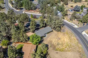 20629 White Wing Ct, Bend, OR 97701 - Photo 16