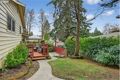 110 NE 130th Pl, Portland, OR 97230 - Photo 26
