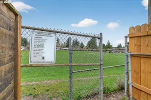 110 NE 130th Pl, Portland, OR 97230 - Photo 42