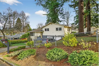 110 NE 130th Pl, Portland, OR 97230 - Photo 2