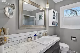 110 NE 130th Pl, Portland, OR 97230 - Photo 18